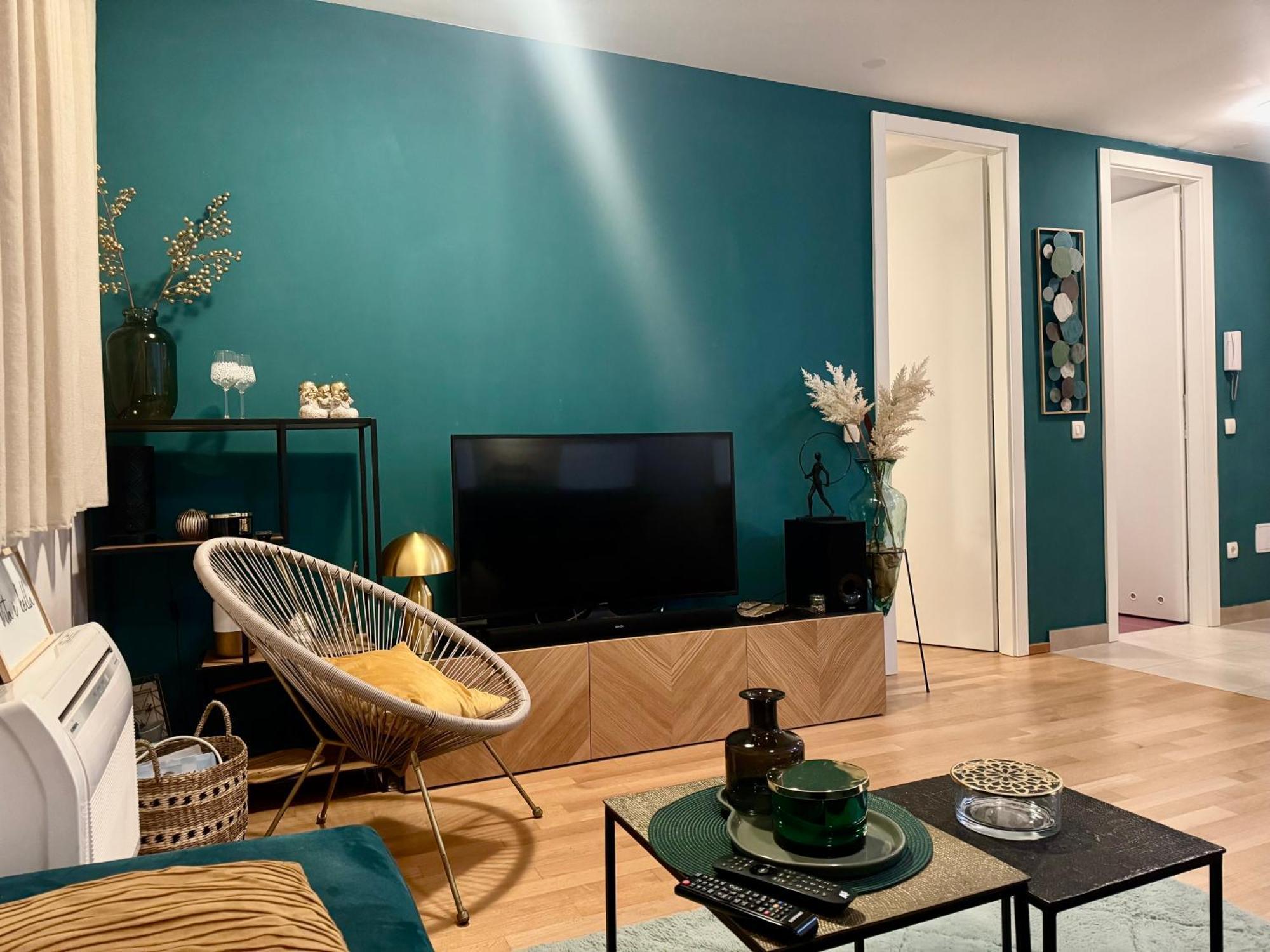 Cozy On Location With Private Parking Apartament *